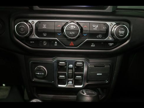 Used 2022 Jeep Gladiator Sport AWD/4WD image 26