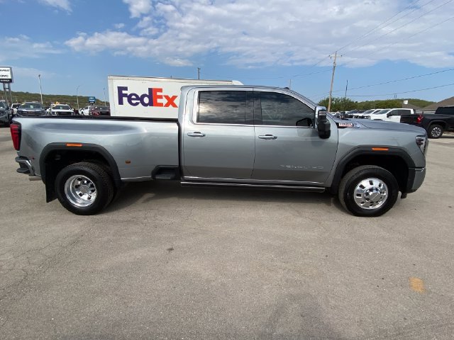 Used 2025 GMC Sierra 3500 Denali w/ Technology Package AWD/4WD image 7