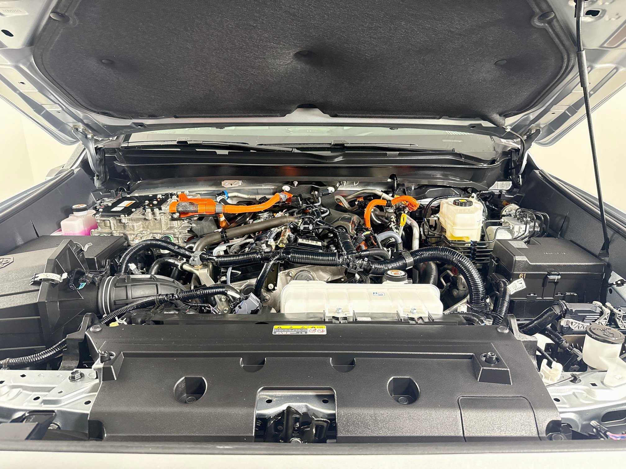 Certified 2025 Toyota Tacoma 4x4 Double Cab Hybrid image 32