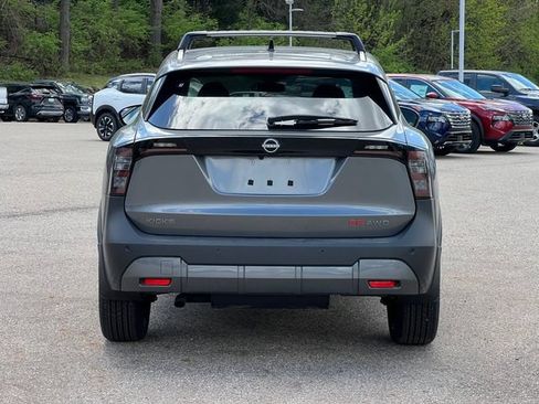 New 2026 Nissan Kicks SR w/ Cold Weather Package AWD/4WD image 42