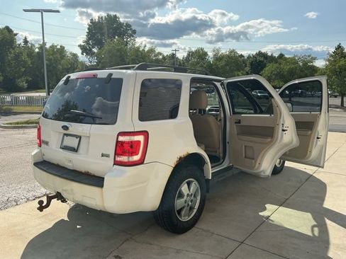 Used 2012 Ford Escape XLT FWD image 24