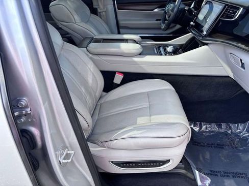 Used 2022 Jeep Grand Wagoneer Series II w/ Convenience Group III AWD/4WD image 29