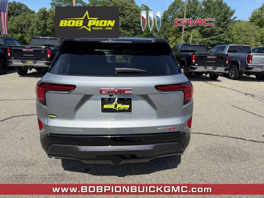 New 2027 GMC Terrain AT4 w/ Technology Package II AWD/4WD image 4