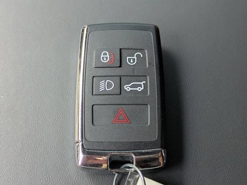 Certified 2025 Land Rover Range Rover Sport Dynamic SE AWD/4WD image 29