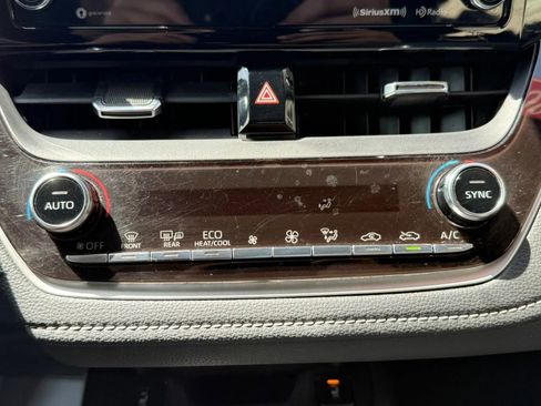 Used 2019 Toyota Corolla XSE w/ Carpet Mat Package image 19