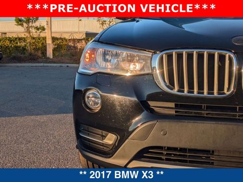 Used 2017 BMW X3 sDrive28i image 9