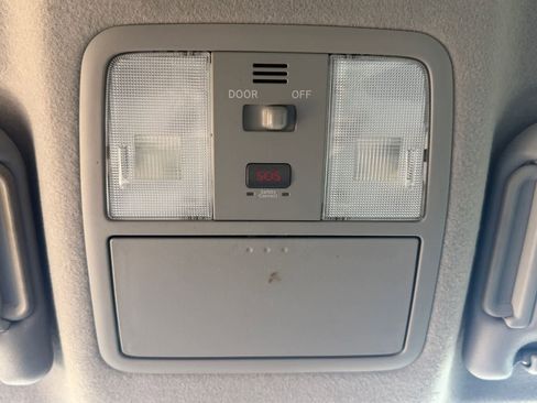 Used 2014 Toyota RAV4 EV FWD image 26