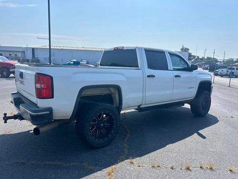 Used 2016 GMC Sierra 2500 4x4 Crew Cab w/ Sierra Convenience Package image 4
