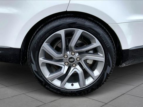 Used 2022 Land Rover Range Rover Sport HSE Silver Edition image 11