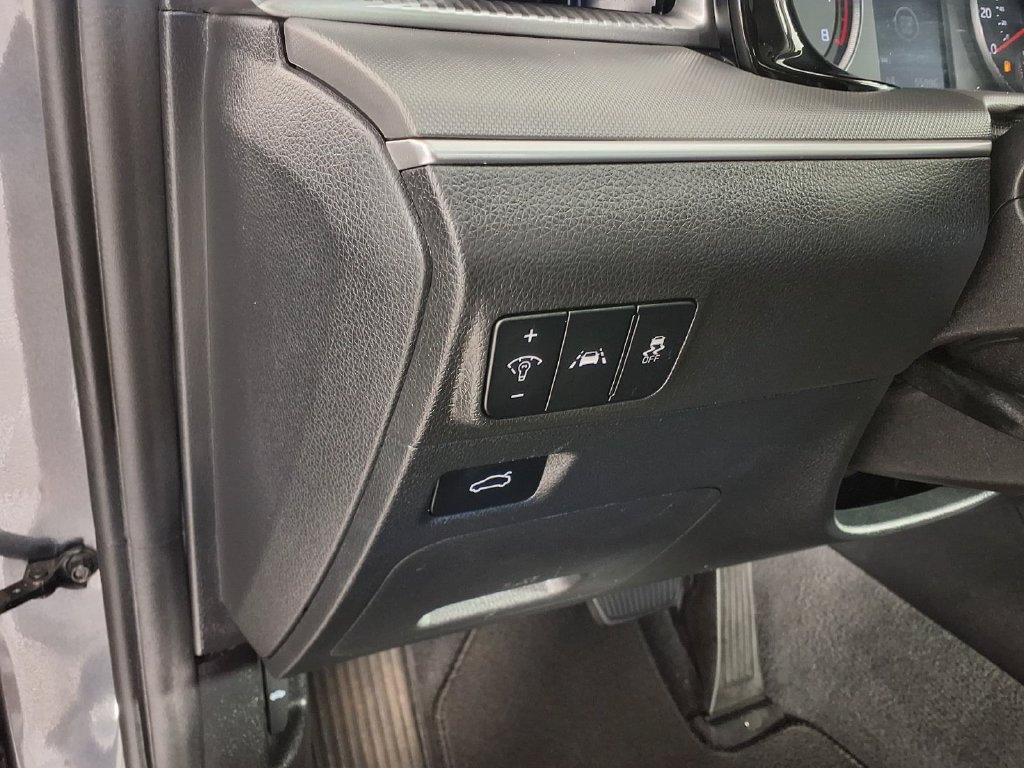 Used 2022 Kia K5 LXS FWD image 16