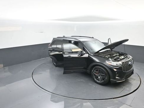 New 2026 Ford Explorer ST image 39