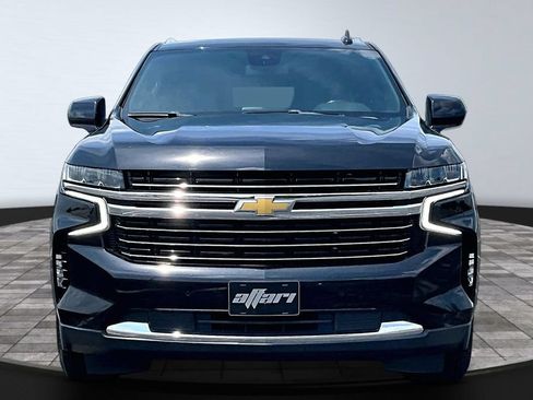 Used 2023 Chevrolet Suburban LT AWD/4WD image 3