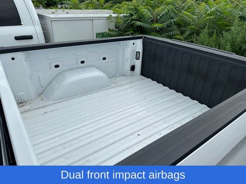Used 2023 Chevrolet Silverado 1500 LT AWD/4WD image 6