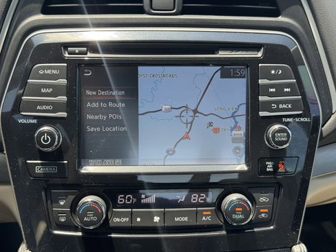 Used 2017 Nissan Maxima 3.5 SL FWD image 30