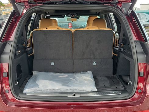 Used 2026 Jeep Grand Cherokee L Summit AWD/4WD image 10