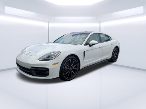 Used 2021 Porsche Panamera 4 w/ Premium Package AWD/4WD image 7