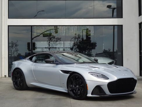 Used 2019 Aston Martin DBS Superleggera image 12