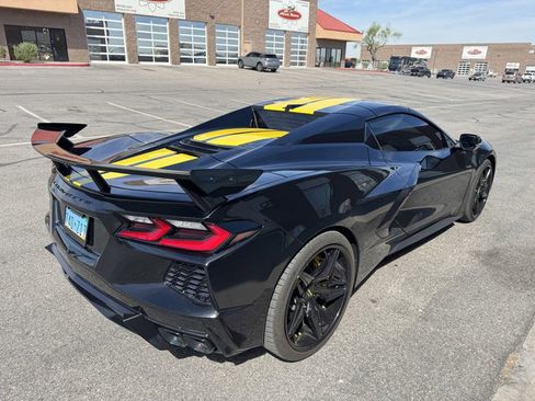 Used 2024 Chevrolet Corvette Stingray Premium Conv w/ Z51 Performance Package image 7