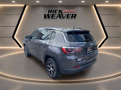 Used 2024 Jeep Compass Limited AWD/4WD image 6