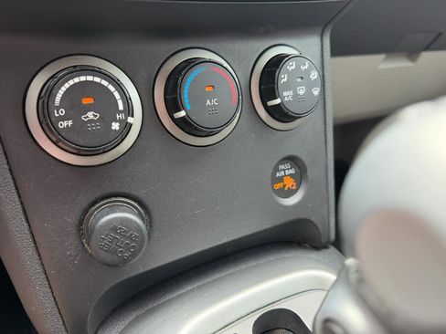 Used 2011 Nissan Rogue SV FWD image 52