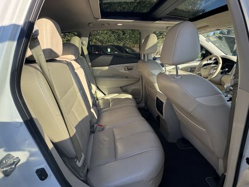 Used 2016 Nissan Murano Platinum image 9