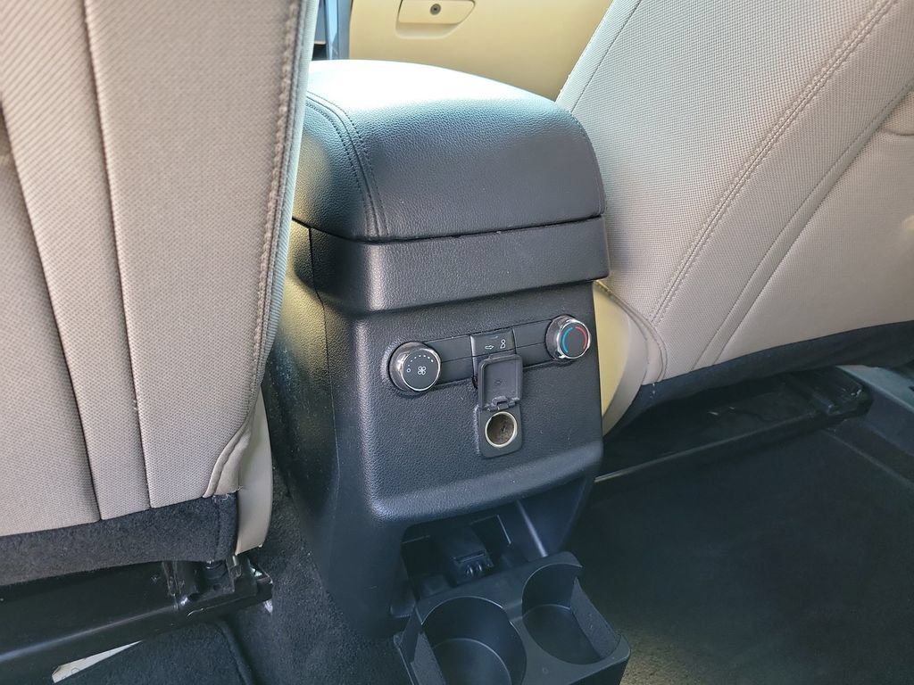 Used 2018 Ford Explorer FWD image 14