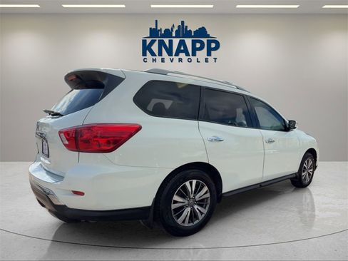 Used 2020 Nissan Pathfinder S image 5