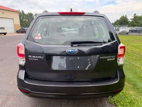 Used 2017 Subaru Forester 2.5i w/ Alloy Wheel Package AWD/4WD image 2