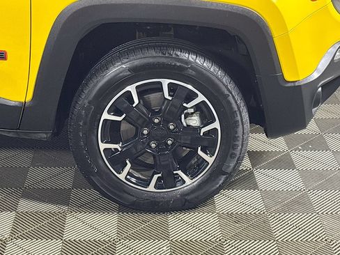 Used 2023 Jeep Renegade Trailhawk AWD/4WD image 23