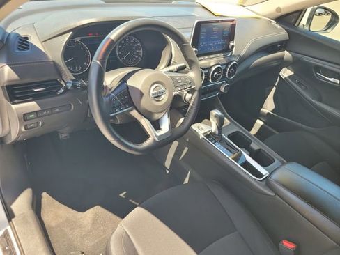 Certified 2023 Nissan Sentra SV w/ Trunk Package FWD image 12