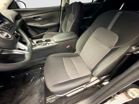 Used 2025 Nissan Sentra SV FWD image 11
