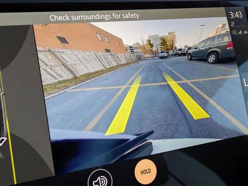 Used 2025 Land Rover Range Rover Velar Dynamic SE image 14