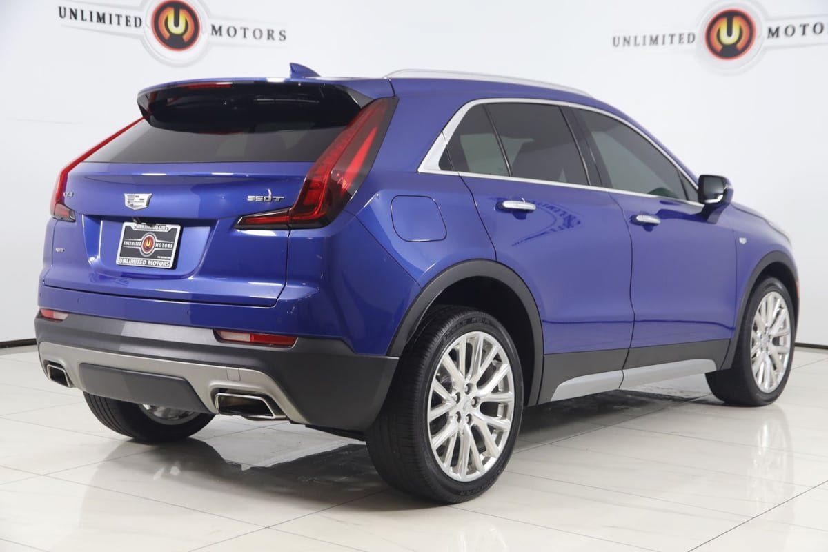 Used 2021 Cadillac XT4 Premium Luxury w/ LPO, Radiant Package AWD/4WD image 3
