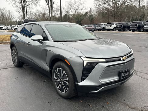 New 2026 Chevrolet Blazer EV LT image 3