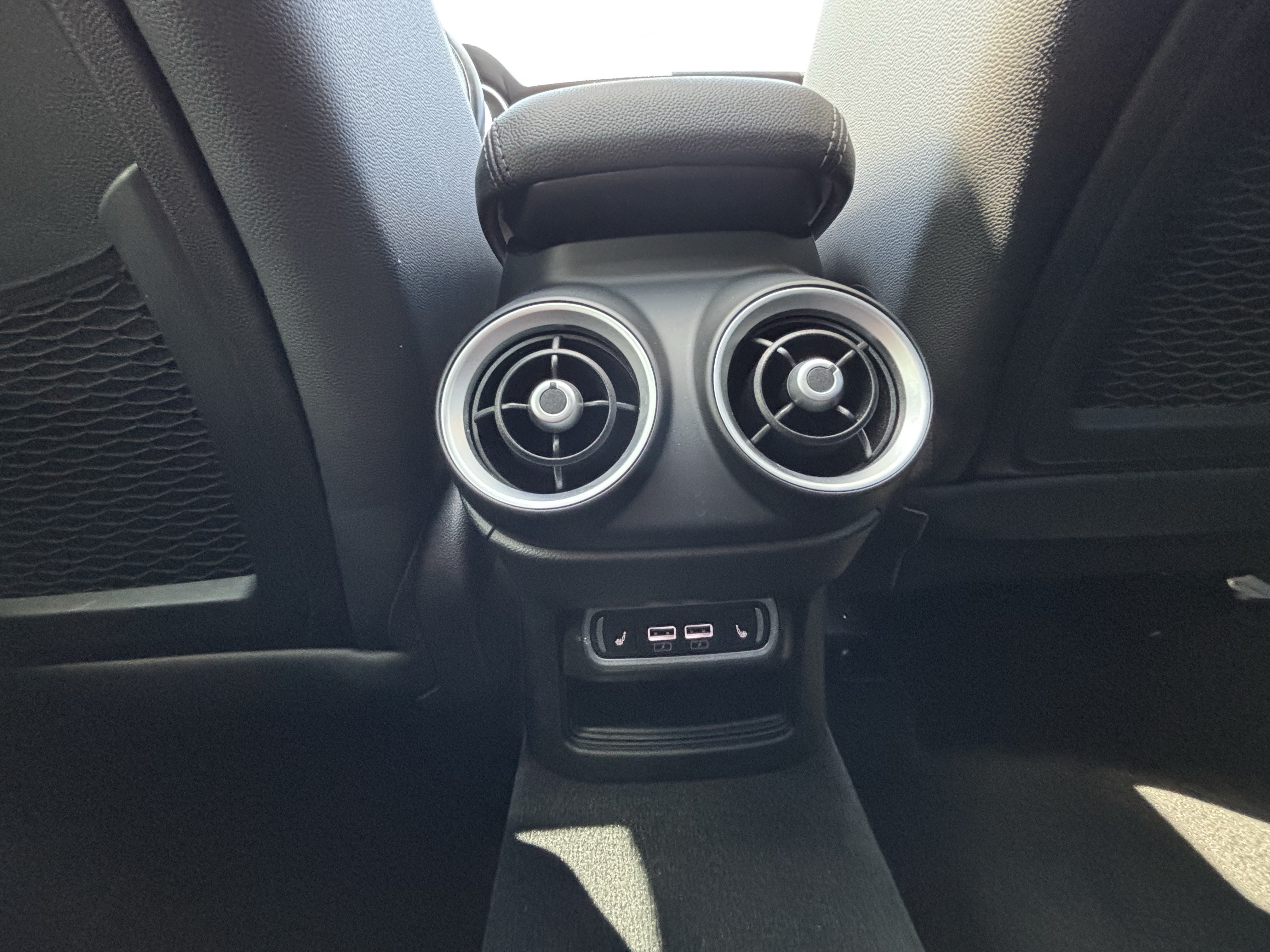 Used 2023 Alfa Romeo Stelvio Veloce AWD/4WD image 37