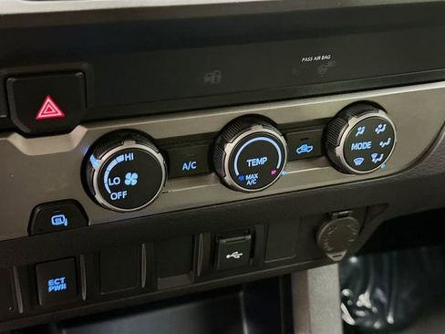 Used 2022 Toyota Tacoma SR image 15