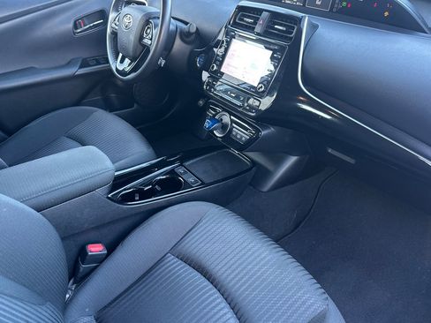 Used 2021 Toyota Prius Prime LE w/ Carpet Mat Package (TMS) image 19