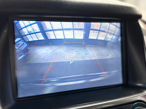 Used 2018 Chevrolet Tahoe LT AWD/4WD image 32