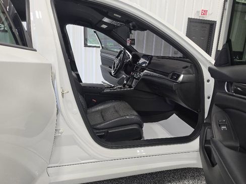 Used 2018 Honda Accord Sport image 13