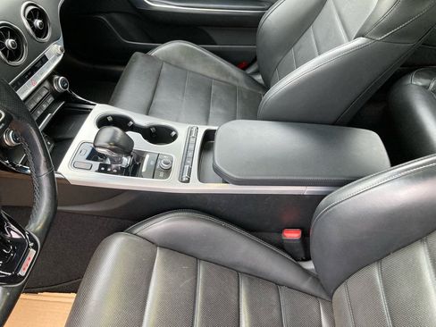 Used 2019 Kia Stinger GT2 image 5