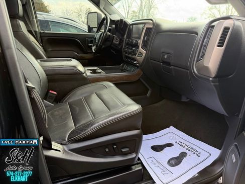 Used 2017 GMC Sierra 2500 Denali w/ Suspension Package, Off-Road image 8