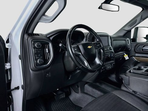 Used 2023 Chevrolet Silverado 2500 LT AWD/4WD image 9