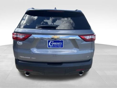 Used 2021 Chevrolet Traverse LT image 9