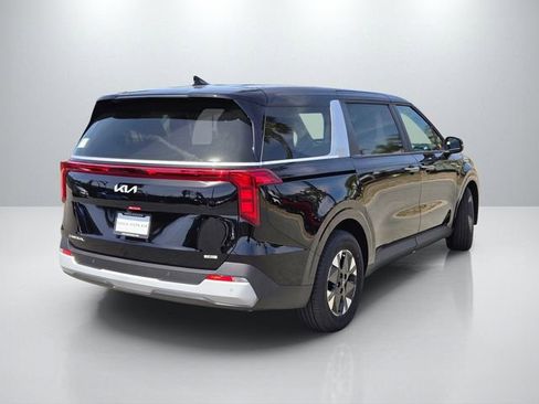 New 2026 Kia Carnival LXS FWD image 6