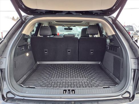 Used 2022 Lincoln Nautilus Reserve w/ Equipment Group 201A image 9