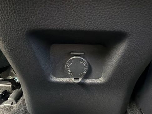 Used 2025 Toyota RAV4 LE AWD/4WD image 18