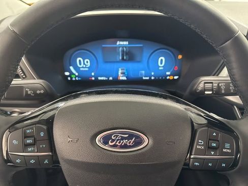 Used 2025 Ford Escape Platinum AWD/4WD image 13