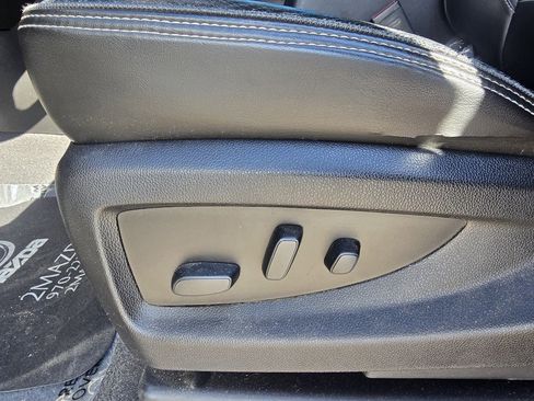 Used 2019 GMC Yukon XL Denali w/ Denali Ultimate Package image 15