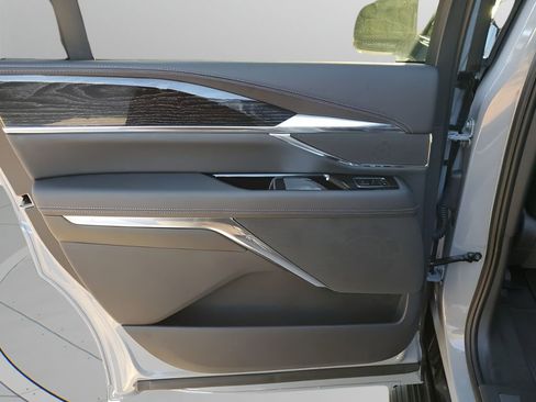 New 2026 Cadillac Escalade IQL Luxury image 18