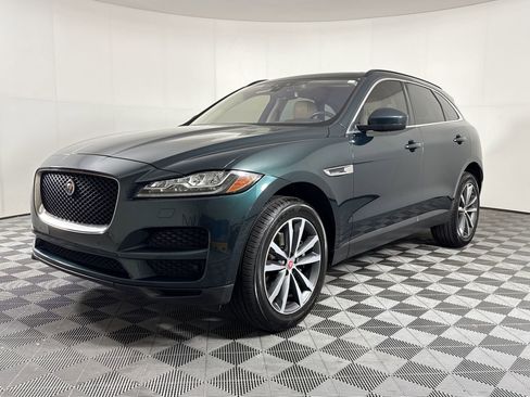 Used 2017 Jaguar F-PACE Prestige image 1